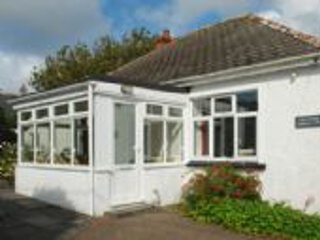 Holiday Cottage Reviews for Tregonna Bungalow - Self Catering Property in Little Petherick, Cornwall inc Scilly