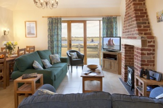 Holiday Cottage Reviews for Primrose Cottage - Holiday Cottage in Ipswich, Suffolk