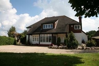 Holiday Cottage Reviews for Aldwick Lodge - Self Catering in Bognor Regis, West Sussex