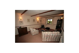 Holiday Cottage Reviews for Wood Barn Cottage - Cottage Holiday in North Perrot, Somerset