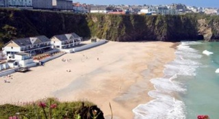 Holiday Cottage Reviews for Tolcarne Beach Apartments - Self Catering Property in Newquay, Cornwall inc Scilly