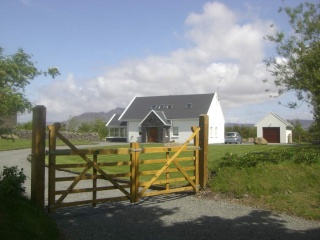 Holiday Cottage Reviews for Beebane Lodge - Holiday Cottage in Waterville, Kerry