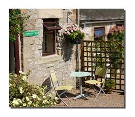 Holiday Cottage Reviews for Honeysuckle - Holiday Cottage in Bakewell, Derbyshire