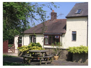Holiday Cottage Reviews for Elms Farm Cottage - Self Catering in Leicester, Leicestershire