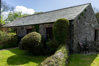 Holiday Cottage Reviews for The Shippen - Holiday Cottage in Fowey, Cornwall inc Scilly