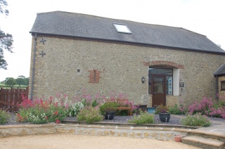 Holiday Cottage Reviews for Threshers Barn - Cottage Holiday in Beaminster, Dorset