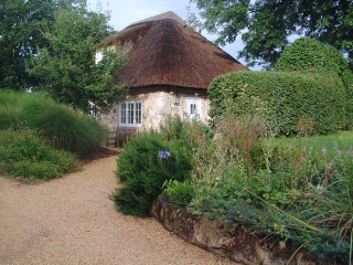Holiday Cottage Reviews for Afton Thatch Lodge - Holiday Cottage in Freshwater, Isle of Wight