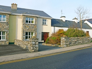 Holiday Cottage Reviews for CoisFarraige - Self Catering Property in Enniscrone, Sligo