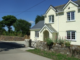 Holiday Cottage Reviews for Tregarton Cottage - Self Catering Property in St Austell, Cornwall inc Scilly