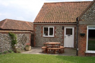 Holiday Cottage Reviews for Antwis Cottage - Self Catering Property in Binham, Norfolk