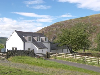 Holiday Cottage Reviews for Dunsdale House - Cottage Holiday in Kirknewton, Northumberland