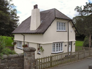 Holiday Cottage Reviews for Plas Dinas Lodge - Cottage Holiday in Caernarfon, Gwynedd