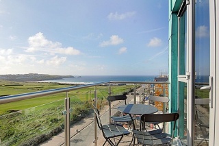 Holiday Cottage Reviews for Penthouse, 53 Zinc - Self Catering Property in Newquay, Cornwall inc Scilly