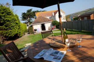 Holiday Cottage Reviews for Oyster Cove - Self Catering Property in Croyde, Devon