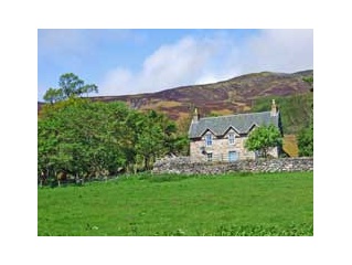 Holiday Cottage Reviews for Maragdubh - Cottage Holiday in Pitlochry, Perth and Kinross