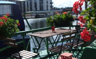 Holiday Cottage Reviews for The Four Sisters Boatel - Cottage Holiday in Edinburgh, Edinburgh