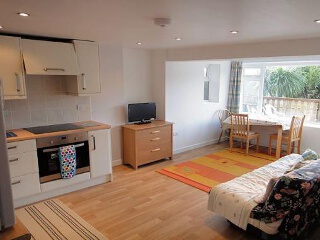 Holiday Cottage Reviews for Platform One - Holiday Cottage in Paignton, Devon