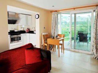 Holiday Cottage Reviews for 162 Ocean Views - Holiday Cottage in Portland, Dorset