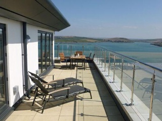 Holiday Cottage Reviews for The Penthouse at Padstow - Holiday Cottage in Padstow, Cornwall inc Scilly
