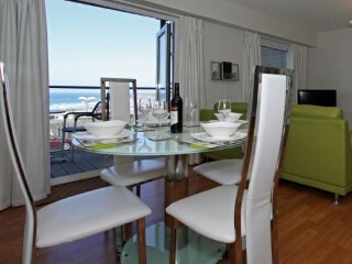 Holiday Cottage Reviews for Dors View, Ocean 1 - Self Catering Property in Newquay, Cornwall inc Scilly