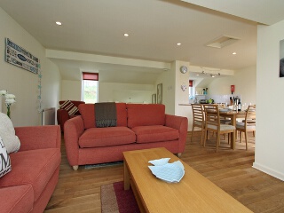 Holiday Cottage Reviews for Watermark, 13 Glendorgal - Self Catering in Newquay, Cornwall inc Scilly