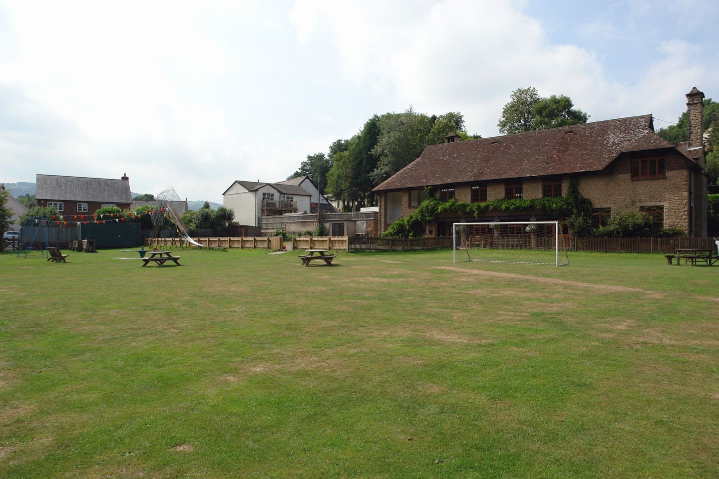 1 Bellevue Cottages Playing Ground