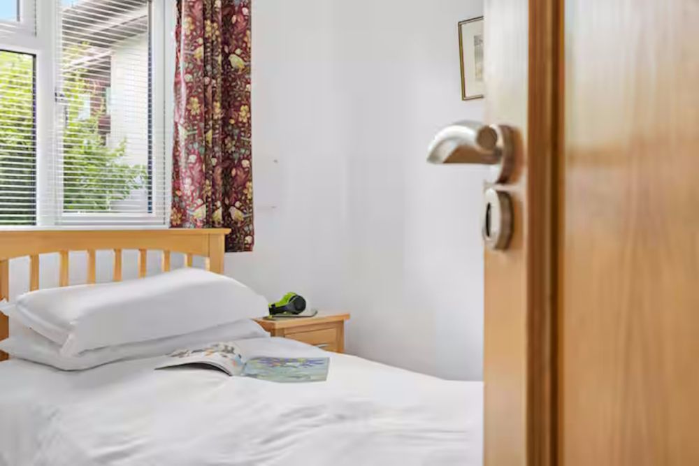 26singlebedroom1