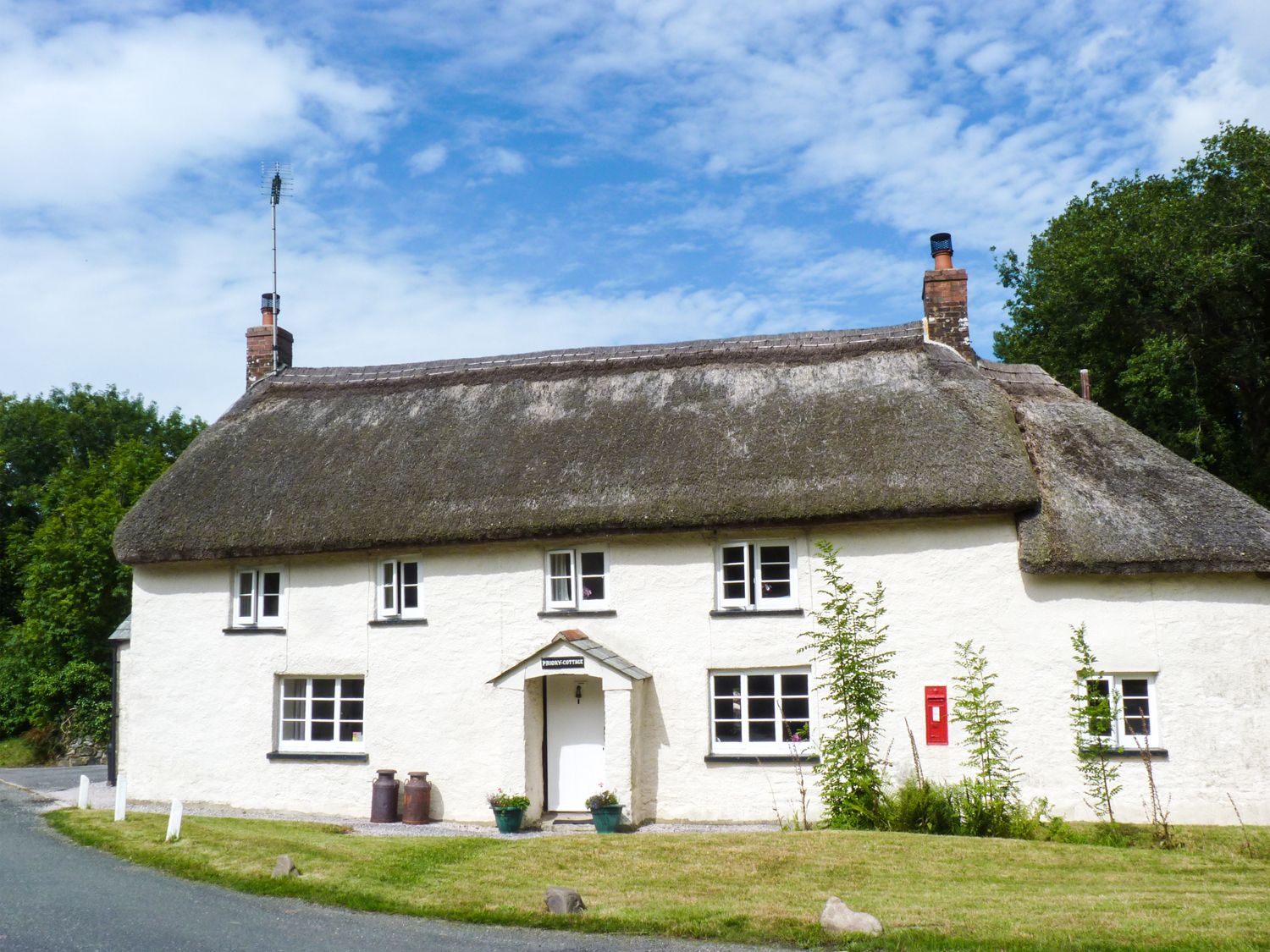 2 Priory Cottages
