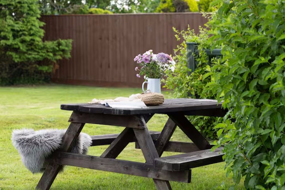 35picnicbench1