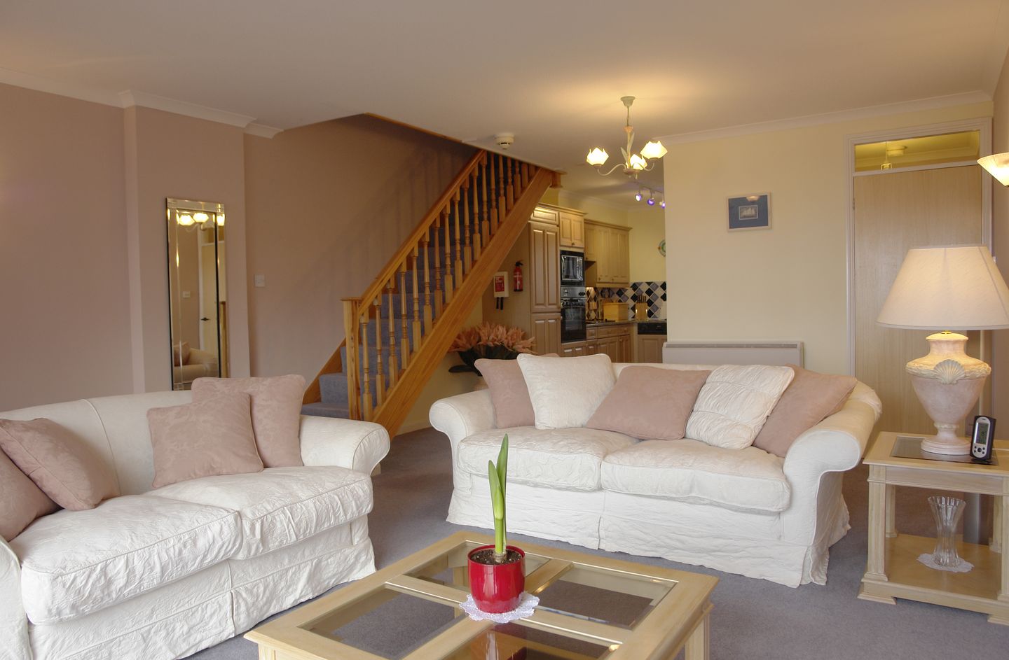 35 Lower Stables Maenporth Sofas And Stairs
