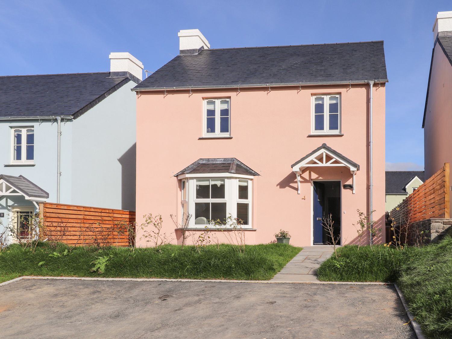 Holiday Cottage Reviews for 4 Llain yr Eglwys - Cottage Holiday in Newport, Pembrokeshire