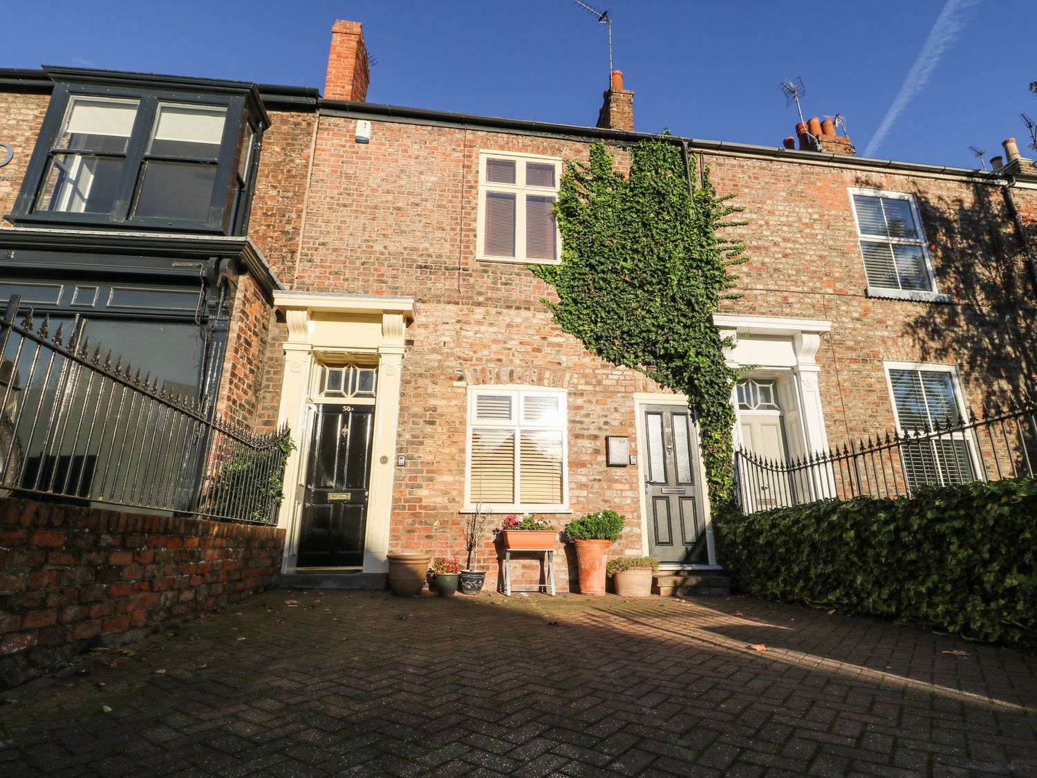 Holiday Cottage Reviews for 50 Holgate Road - Self Catering in York, North Yorkshire