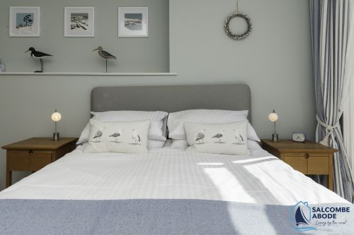 5 Hazeldene Salcombe12