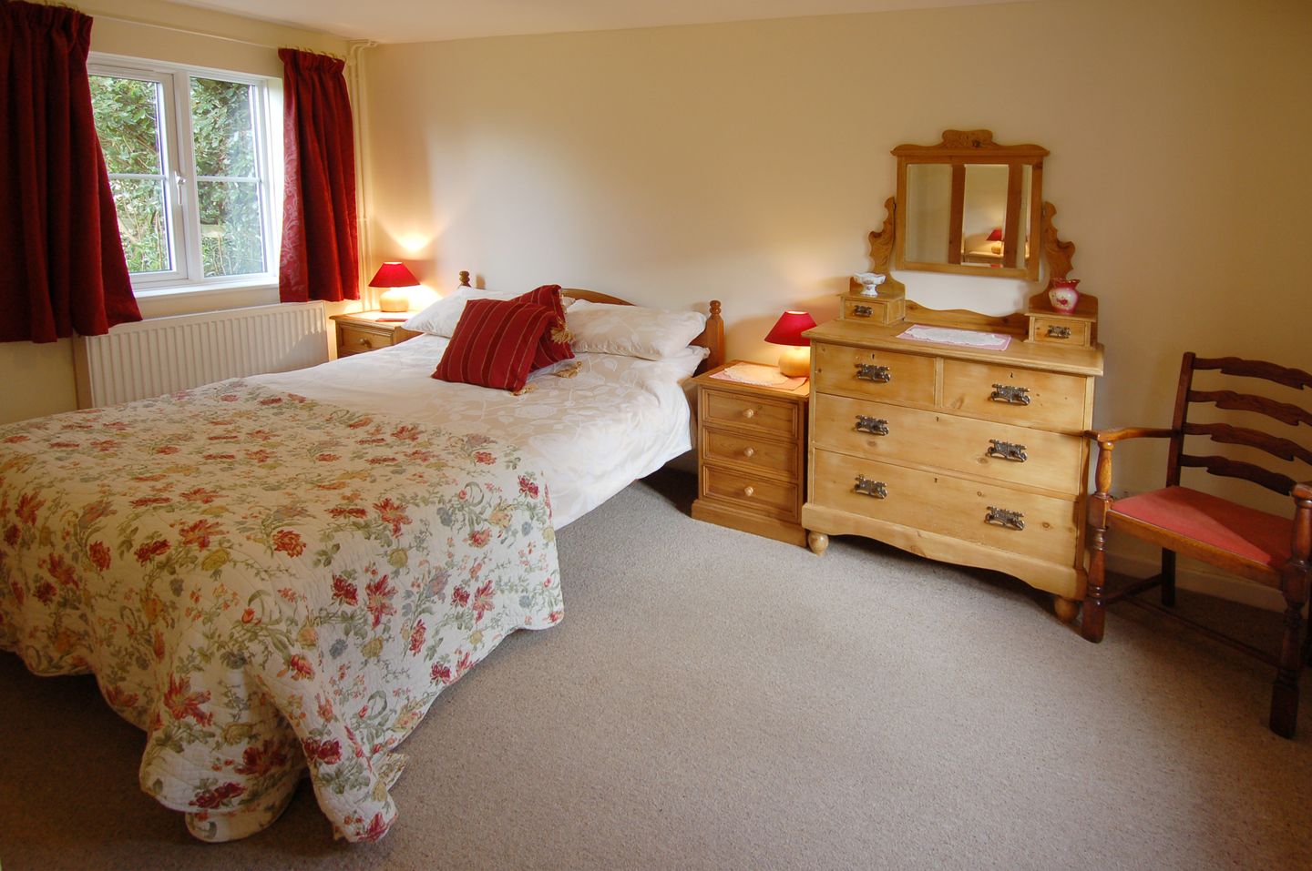 Annas Cottage Shillingford Double Bedroom