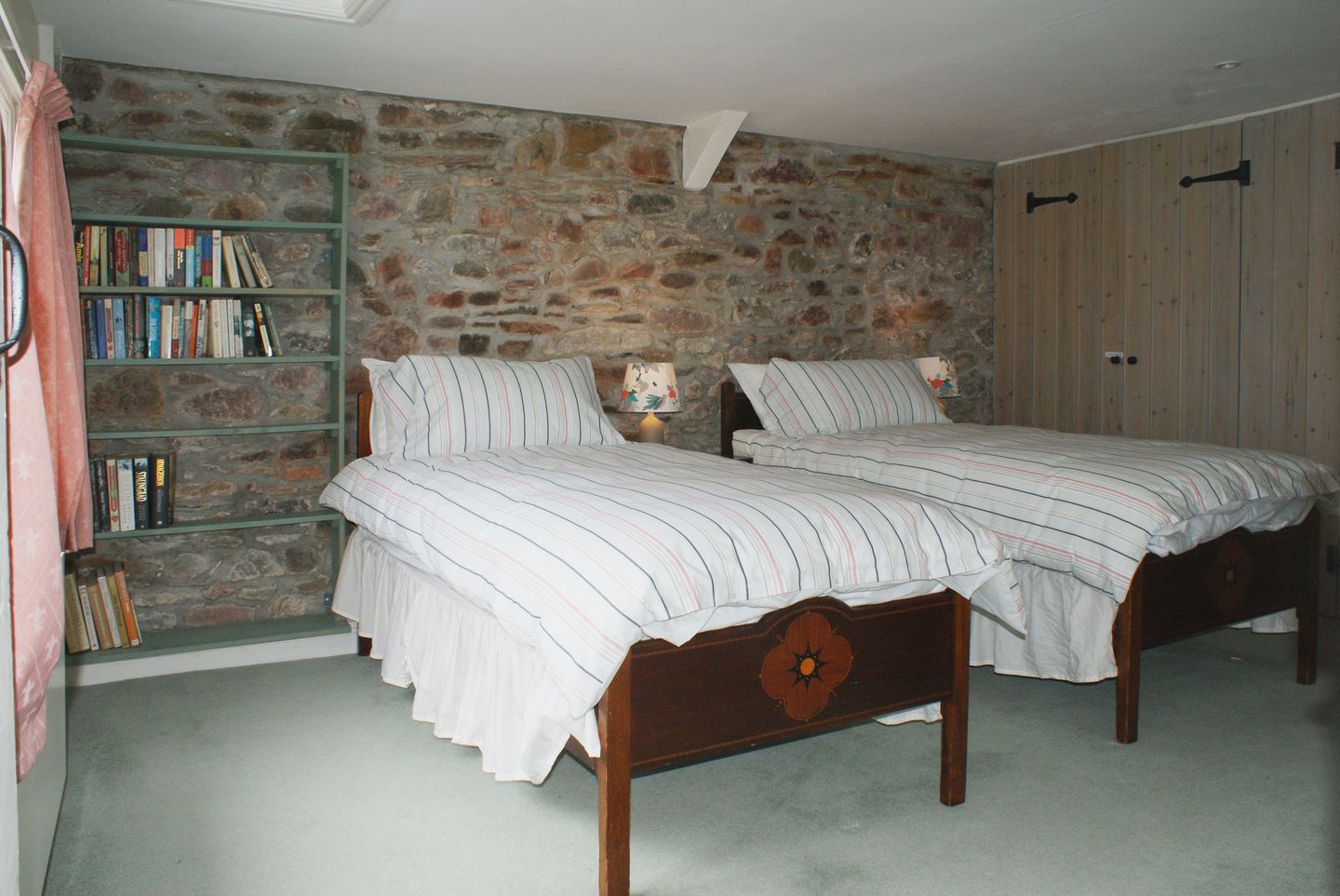 Apple Tree Cottage Cawsand Second Twin Bedroom