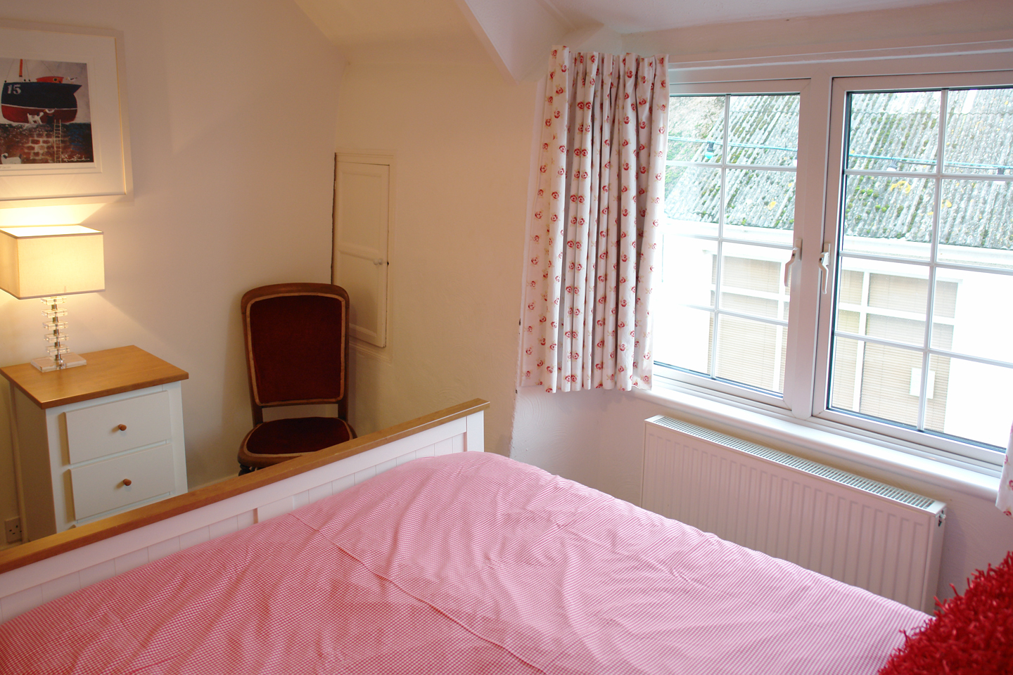 April Cottage Coverack Second Double Bedroom