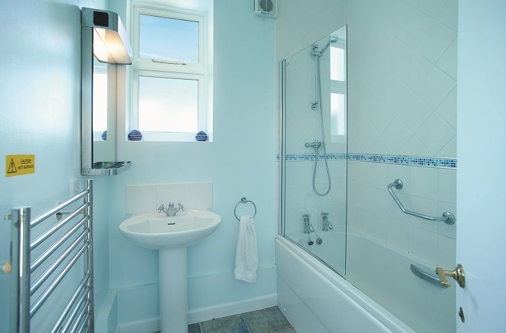 Argus Cottage Pendeen Bathroom