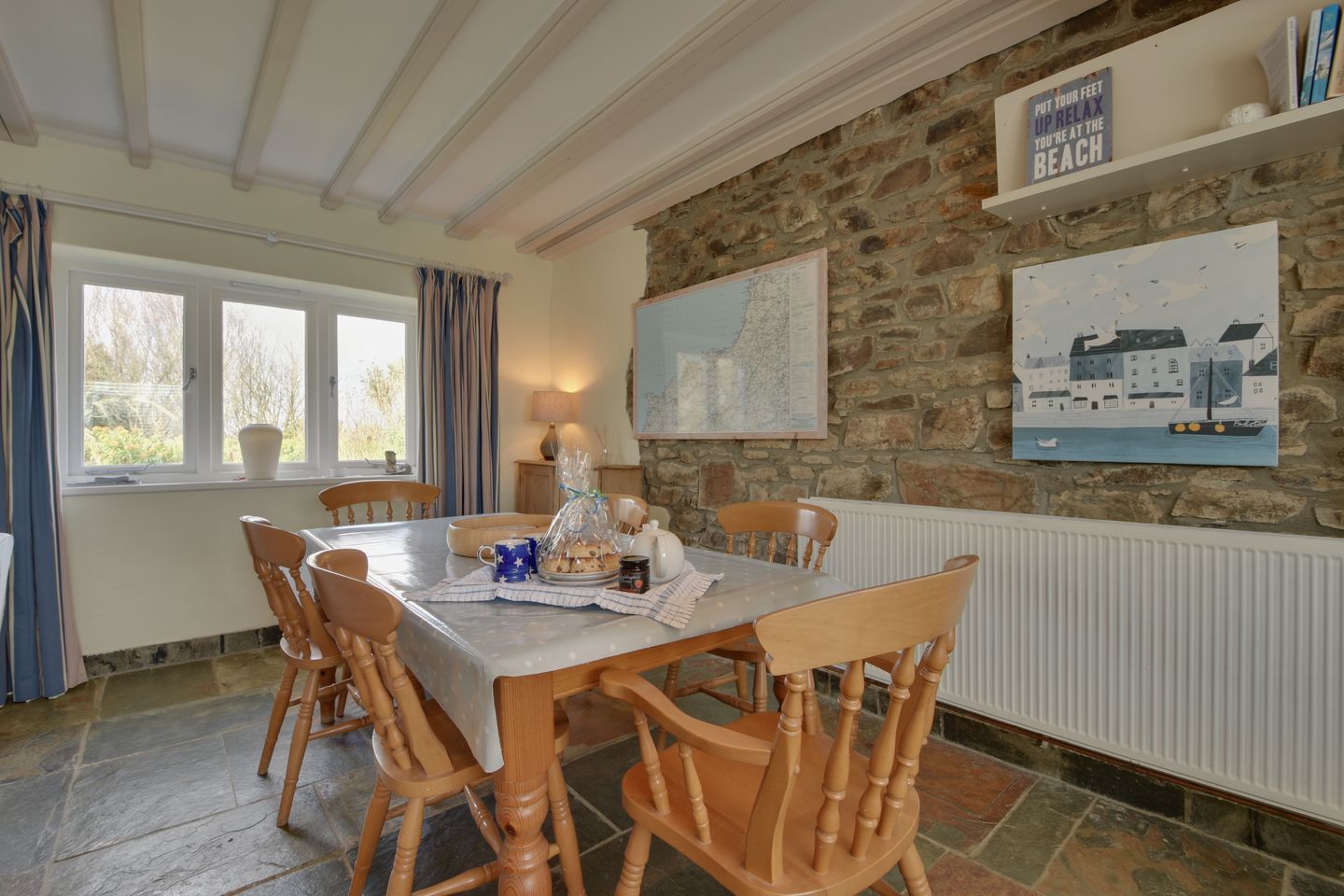 Barn Cottage Trelights Dining Area