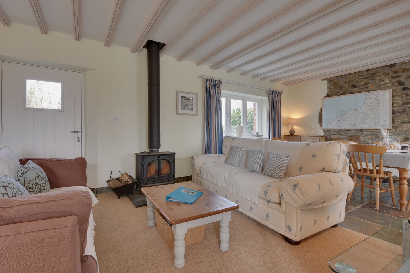 Barn Cottage Trelights Kitchen And Dining Area