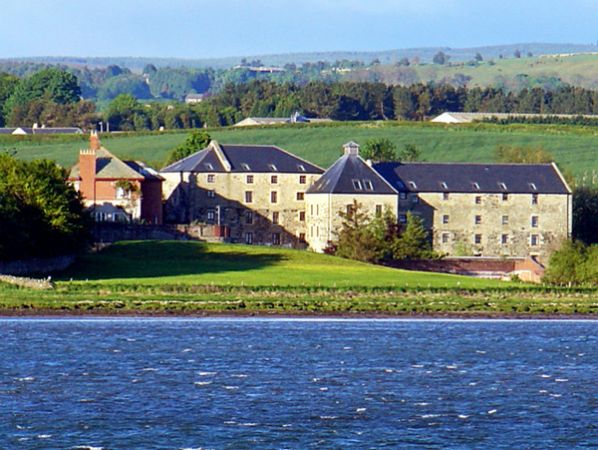 Bay View Holiday Cottage Waren Mill10