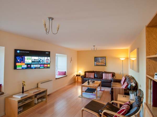 Bay View Holiday Cottage Waren Mill4