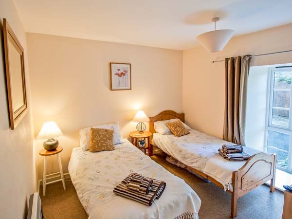 Bay View Holiday Cottage Waren Mill7