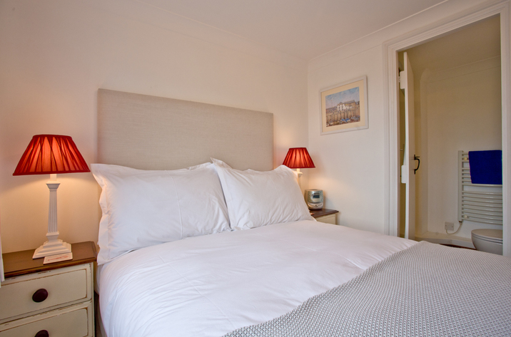 Bellcottage Sidmouth Devon Double Bed