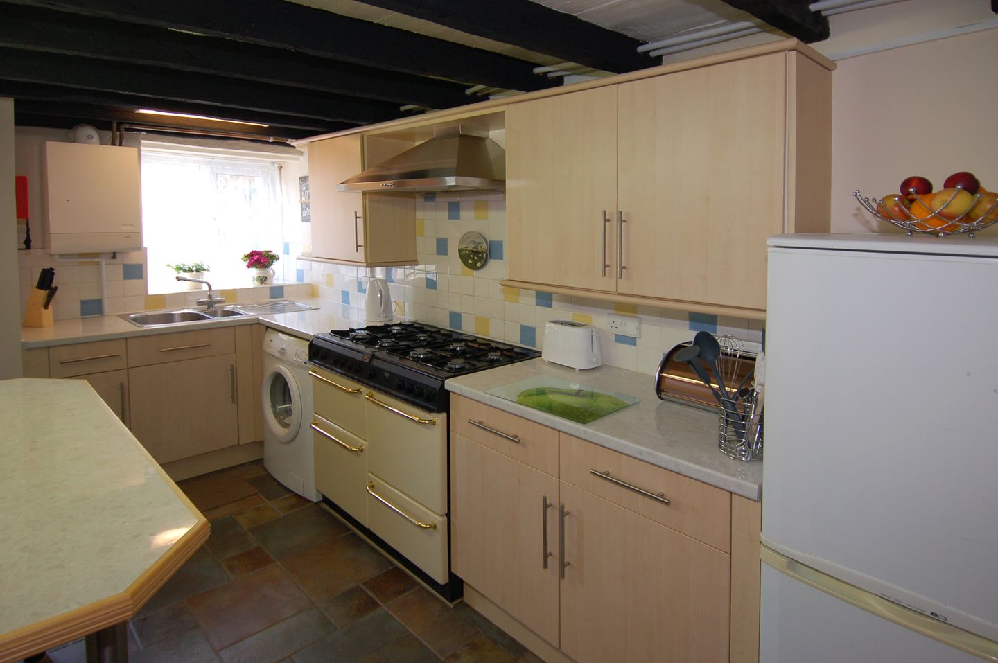 Bluebell Cottage Torquay Kitchen