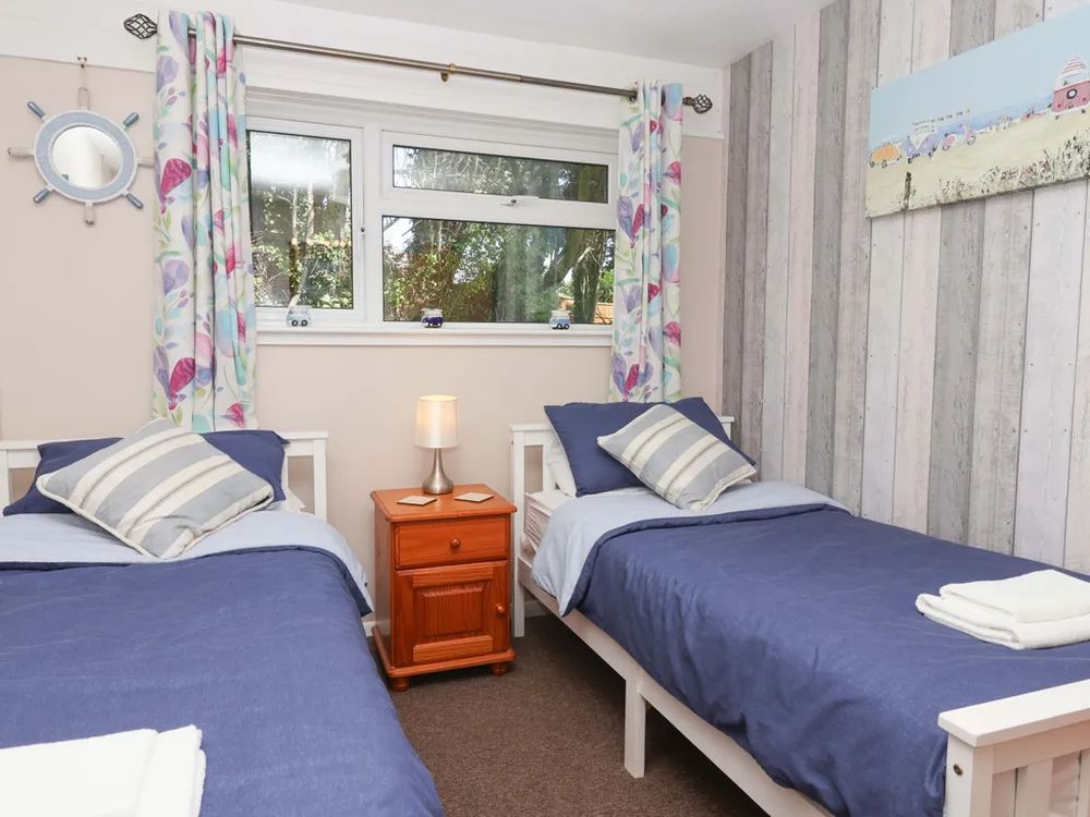 Boos Bungalow Cornwall14