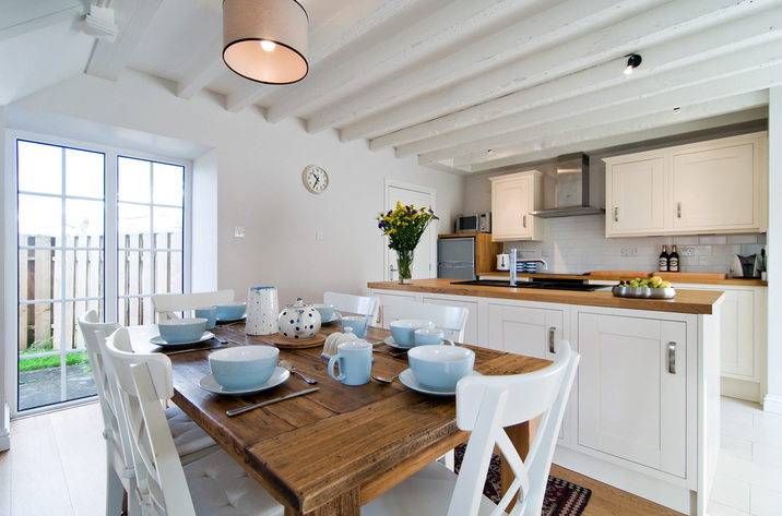 Bryher Cottage In Mawgan Porth3