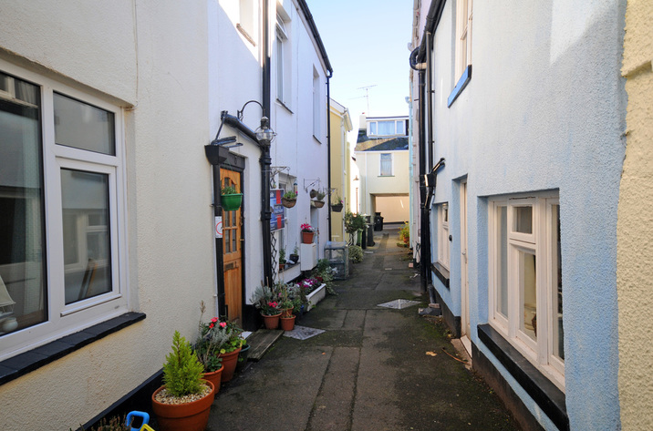 Buoys Cottage In Shaldon9