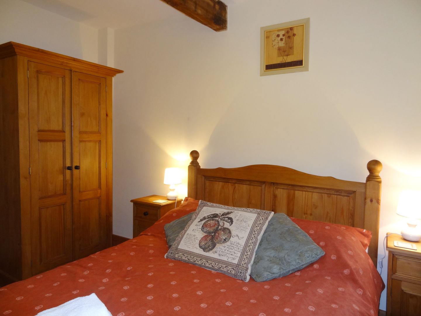 Carthorse Cottage Luton Double Bedroom