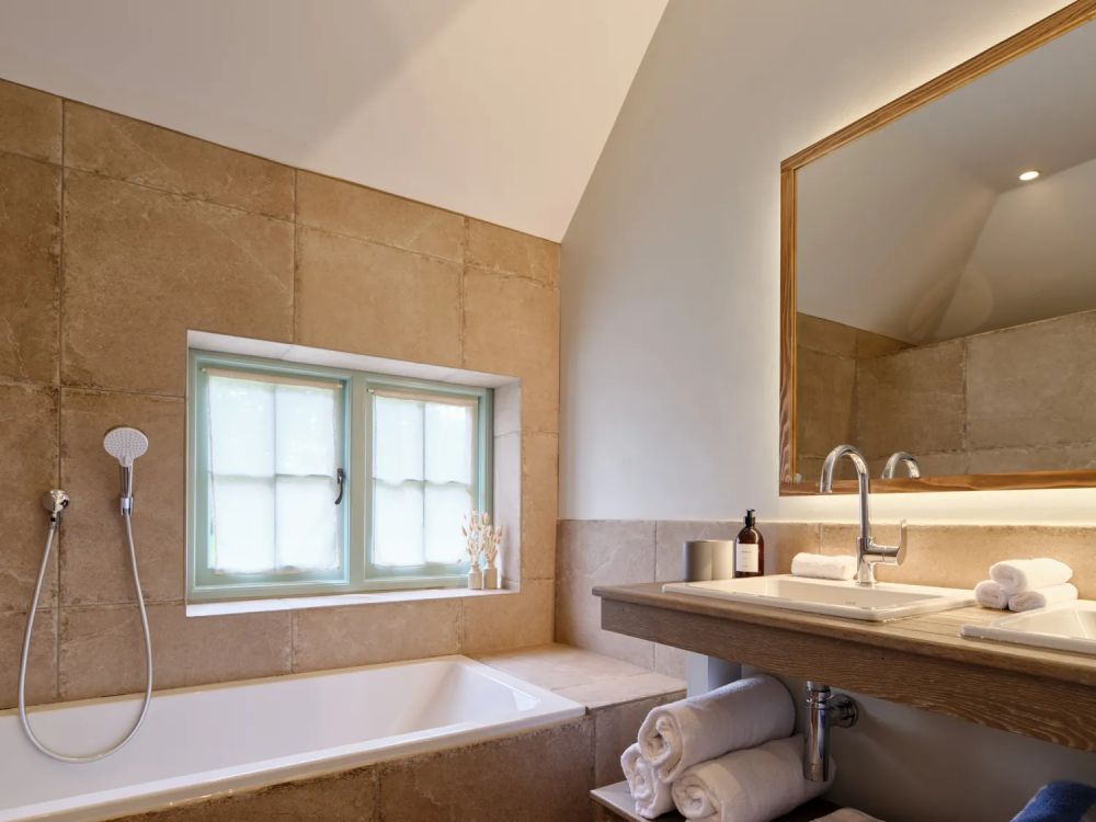 Castle Hill Cottage Crowborough16