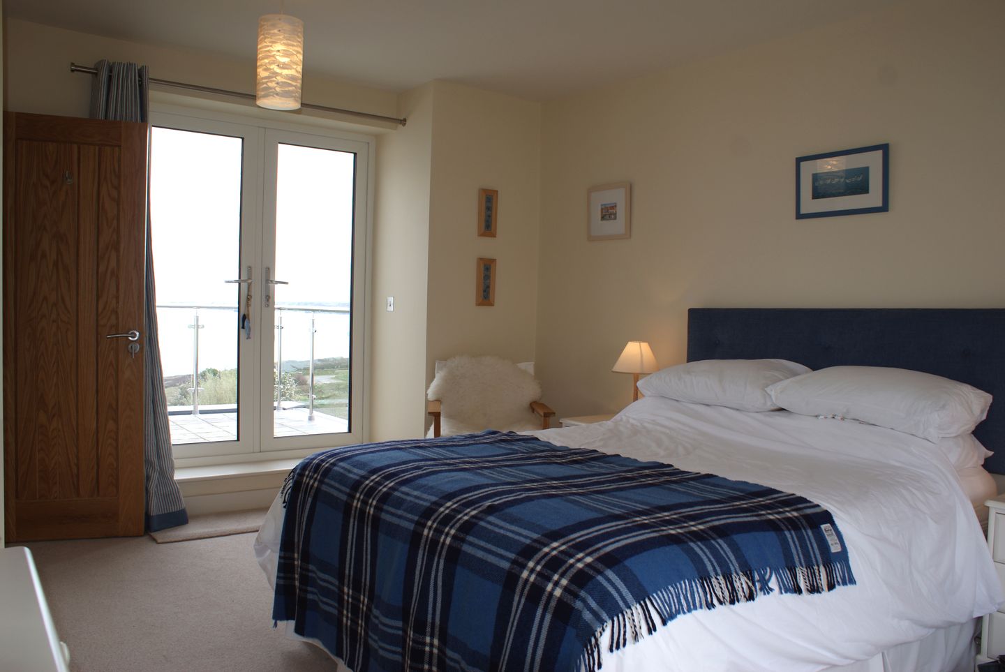 Castle View Port Isaac Double Bedroom With French Doors